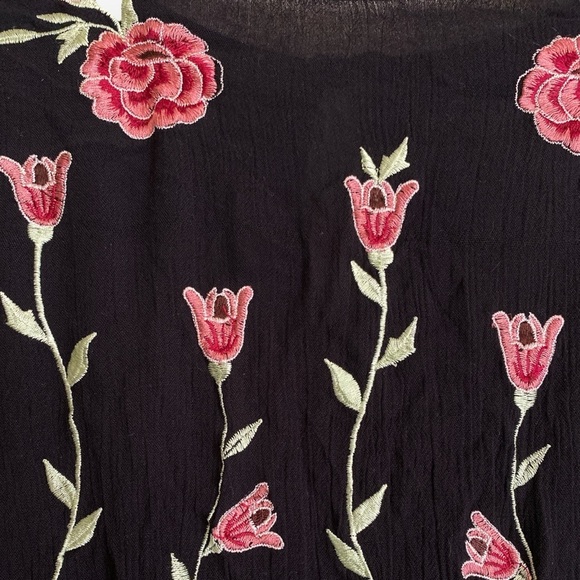 Black Embroidered Tunic Floral Dress, Rayon, Bell Sleeves Keyhole Back Size XXL - Picture 5 of 11